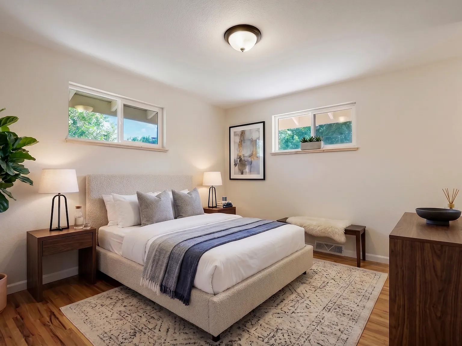 4 bed, 2200 sqft, $3,340 — Photo 4