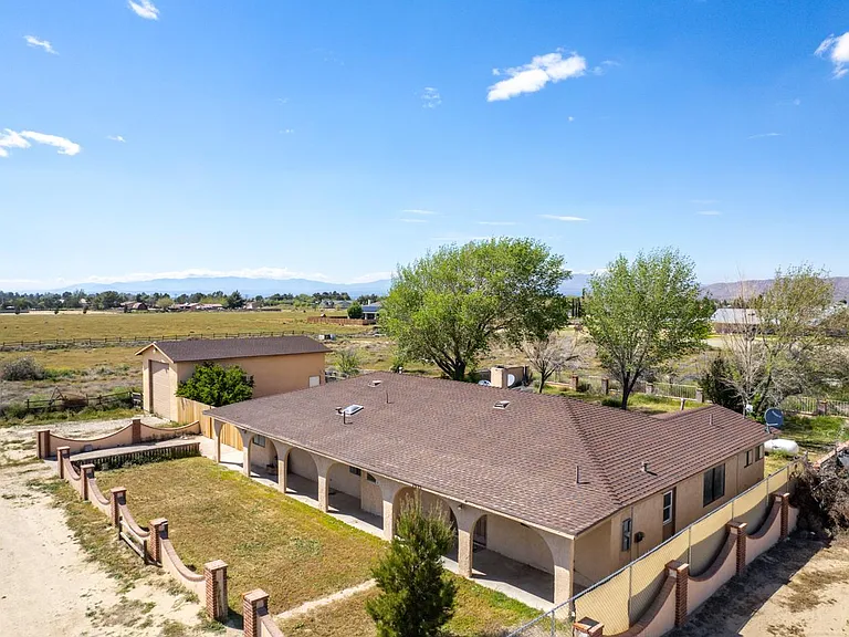 7033 W Avenue A2 — Photo 49