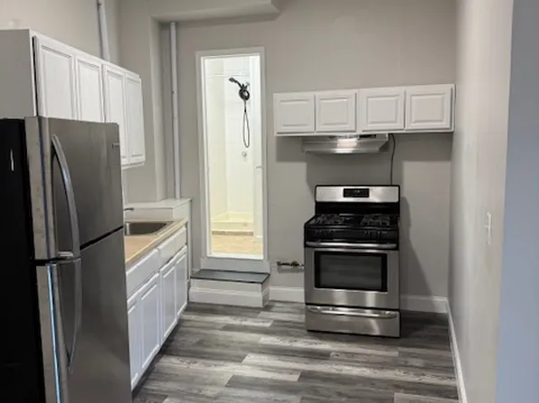 142 School St APT 1, Yonkers, NY 10701