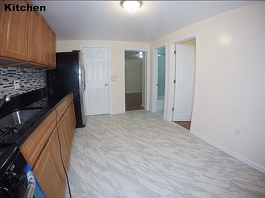 4th image of 39-28 29th St #2