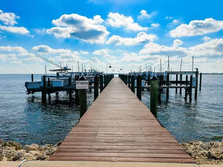 3267 NE Catamaran Ter — Photo 44