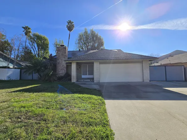 68 E Dobkin Pl, Simi Valley, CA 93065