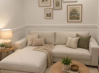 200 9th Ave APT 2A, New York, NY 10011
