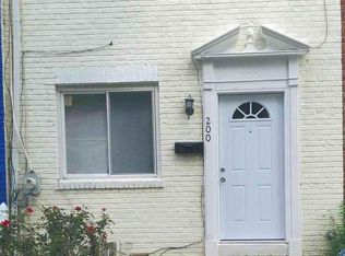 200 35th St NE, Washington, DC 20019