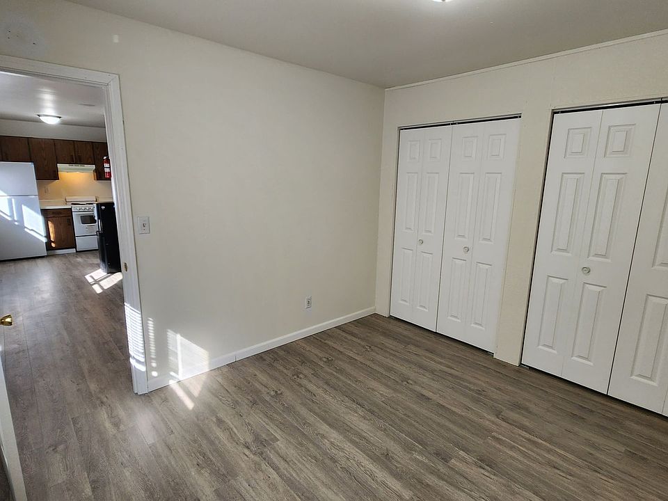 1st image of 1745 La Crescent St #30