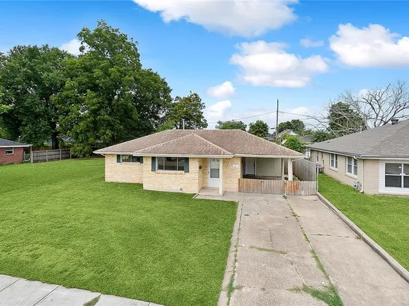 66 Thornton Dr, Chalmette, LA 70043