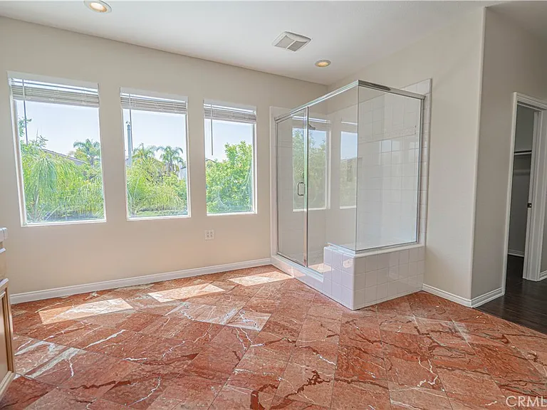 25910 Tennyson Ln — Photo 37
