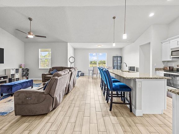 3rd image of 3442 SW Esperanto Street
