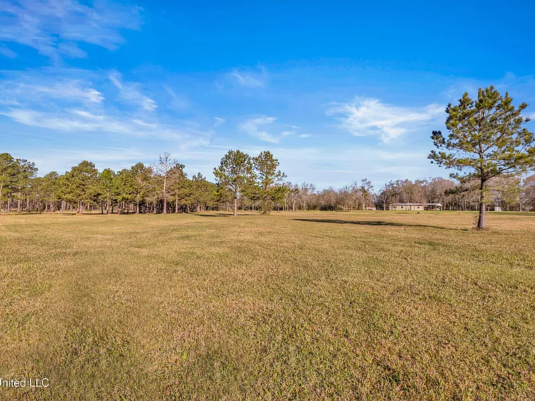 11340 County Farm Rd — Photo 36