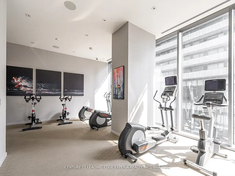 42 Charles St E #2309 — Photo 35