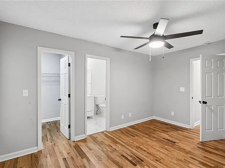 5200 Laurel Bridge Dr SE — Photo 17