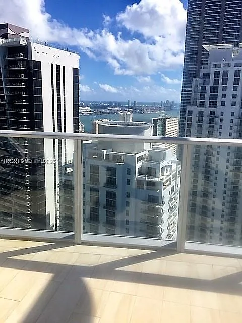 2 bed, 1195 sqft, $5,000 — Photo 4