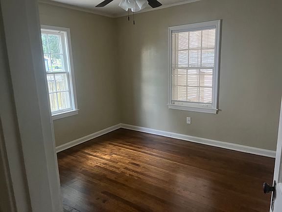 2nd image of 851 Brower St