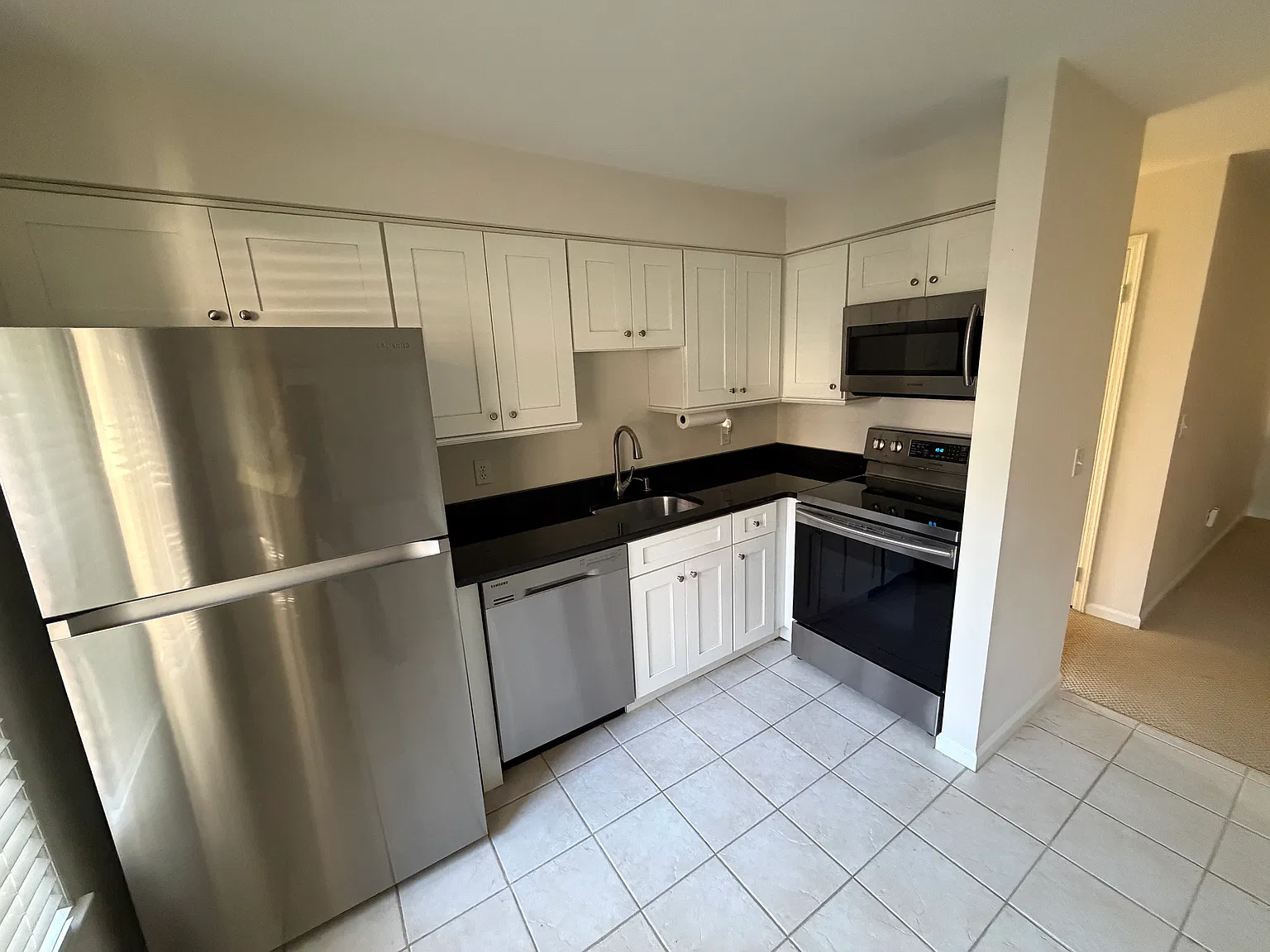 1 bed, $2,400 — Photo 2