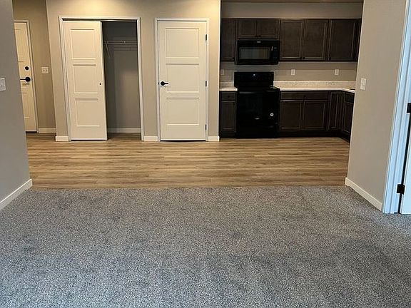 4th image of 465 S Cliff Ave #200