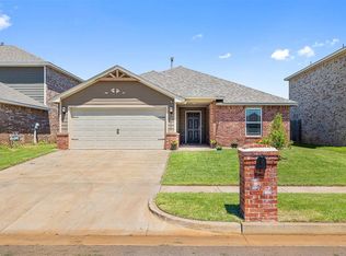 1105 NW 3rd St, Newcastle, OK 73065