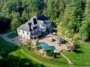 216 Doe Trl, Morganville, NJ 07751