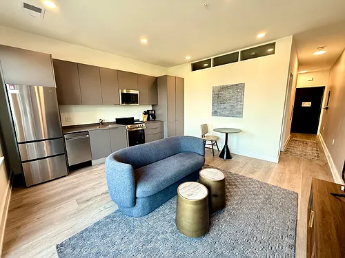 Floor plan 407