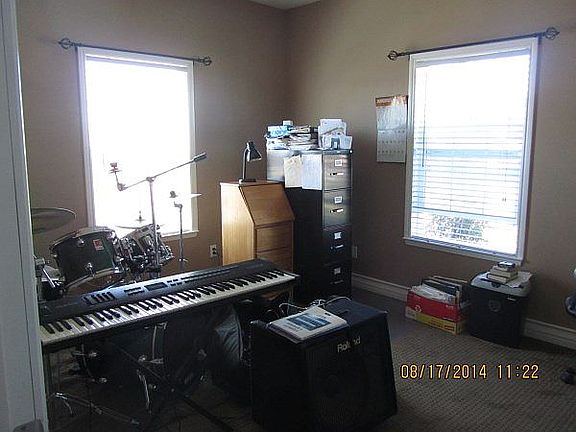 5th image of 11549 E Norman Ave