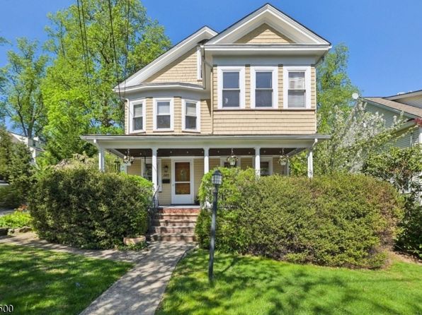 103 Cypress St, Millburn Twp., NJ 07041