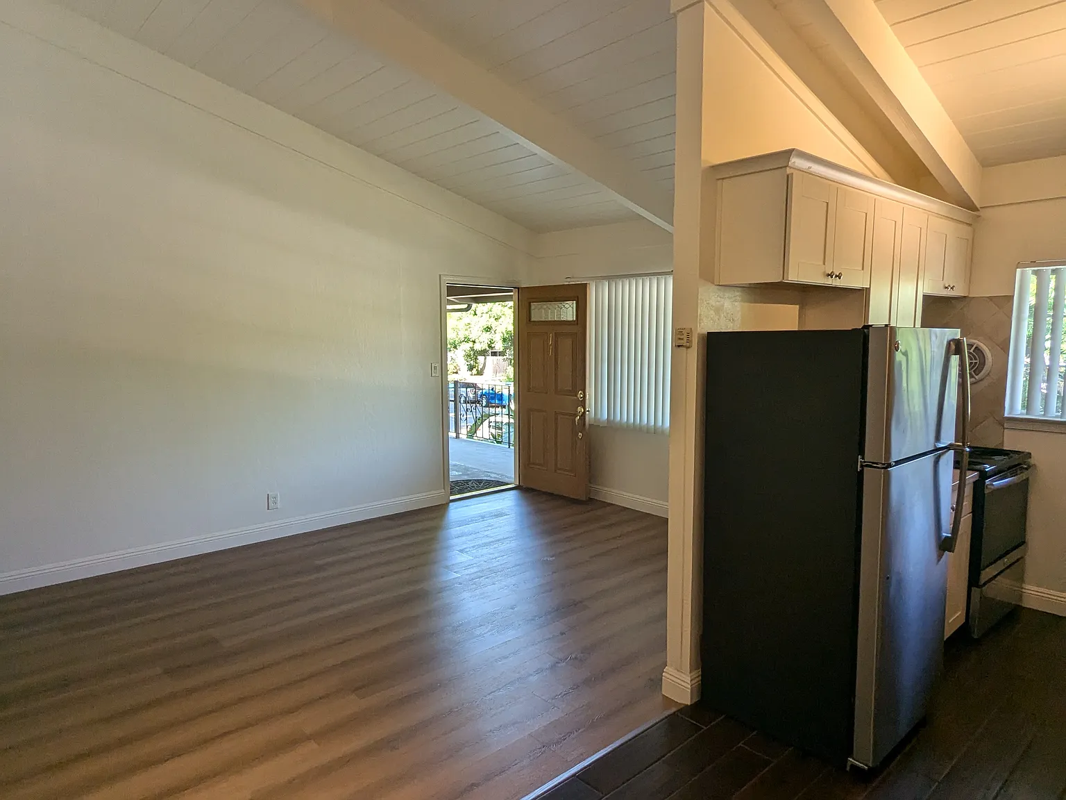 1 bed, 800 sqft, $2,650 — Photo 2
