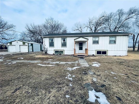 2nd image of 4722 Prairie Ave
