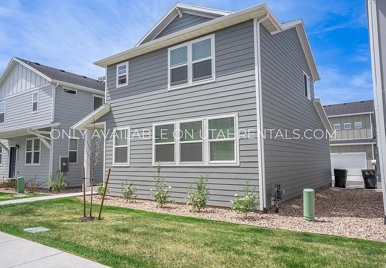 1733 N 1260 E — Photo 2