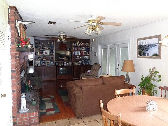 5th image of 1139 Tamara St