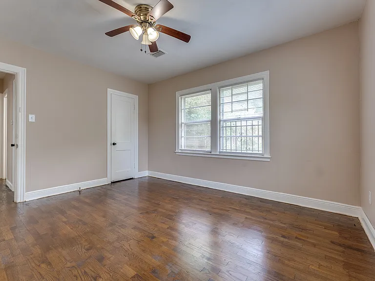 1500 W Short 17th St — Photo 28