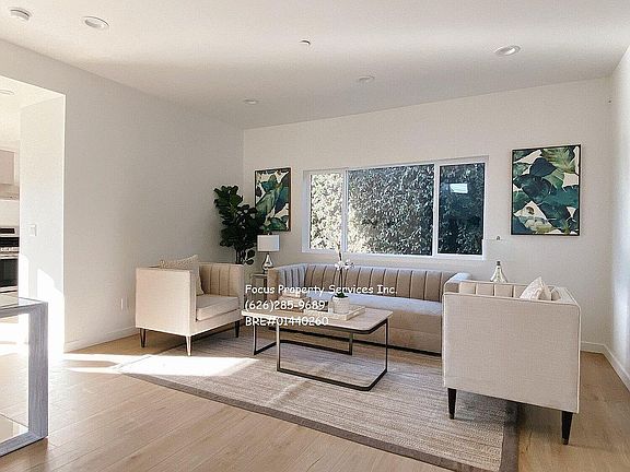 3rd image of 8007 Hill Dr