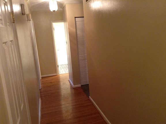 2nd image of 270 Argonne Cir #101