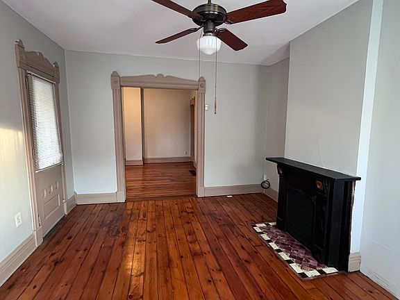 4th image of 330 Hickory St