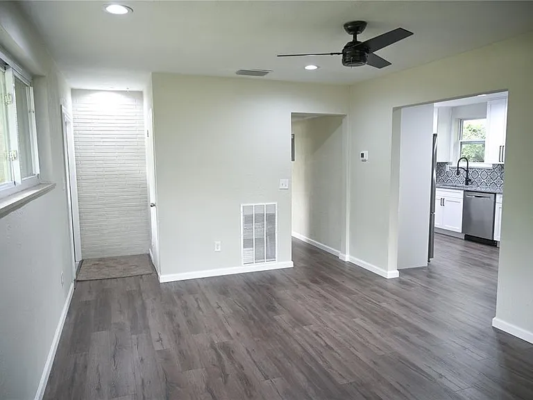 509 Herchel Dr — Photo 6
