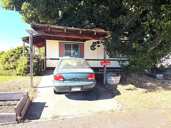 3rd image of 6801 Waggoner Ct