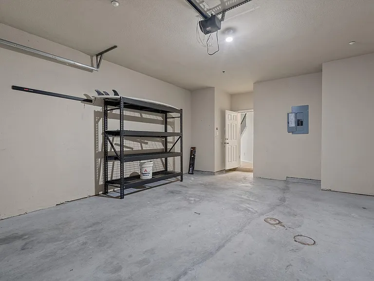 9201 Brodie Ln #203 — Photo 31