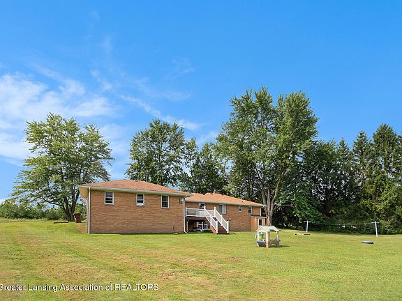 5th image of 11566 W Grand River Hwy