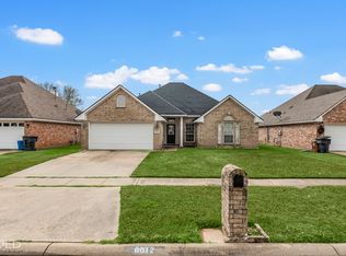 6012 Whitney Dr, Bossier City, LA 71111