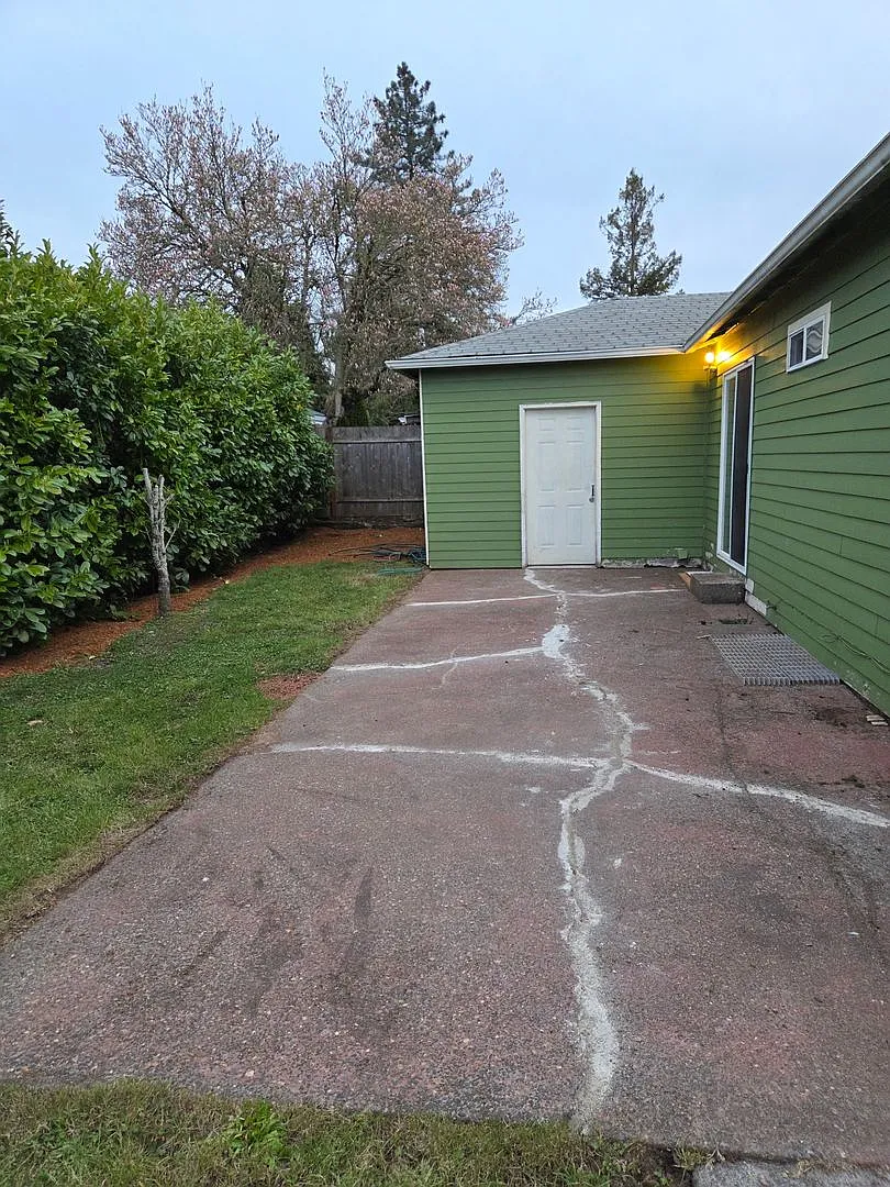 Building Photo - 4847 SE 87th Ave