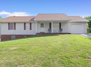 4110 Flatwoods Rd, Elliston, VA 24087