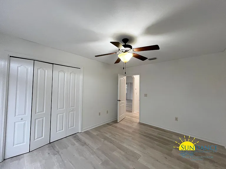 407 Serene Ct — Photo 11