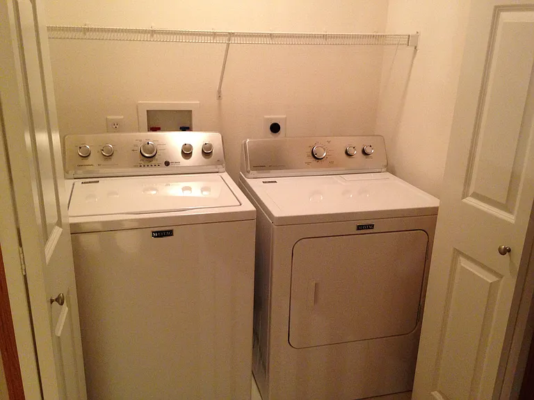 3907 NE Rosewood Ln — Photo 6