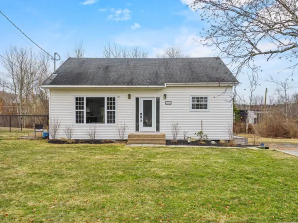 4866 Highway 1, Three Mile Plains, NS B0N 2T0