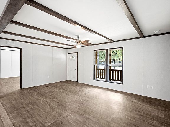 5th image of 1494 Lynock Ln