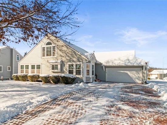 1515 NW Primrose Ln, Blue Springs, MO 64015