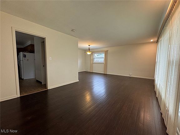 5th image of 23638 Hillcroft Dr