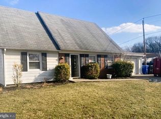4 Hamilton Ln, Willingboro, NJ 08046
