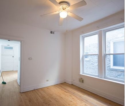 3rd image of 2058 N Campbell Ave APT 2R