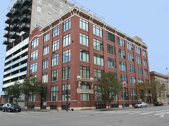 Bayly Lofts Building at 20th St and Arapahoe Street