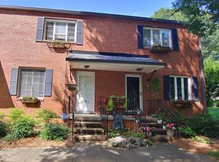 2549 Greenbrier Rd APT G, Winston Salem, NC 27104