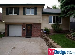 4725 S 79th St, Ralston, NE 68127